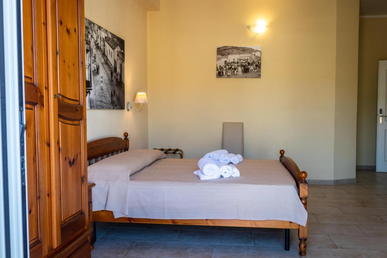 Casa Tacconi Bed & Breakfast Villasimius Bagian luar foto