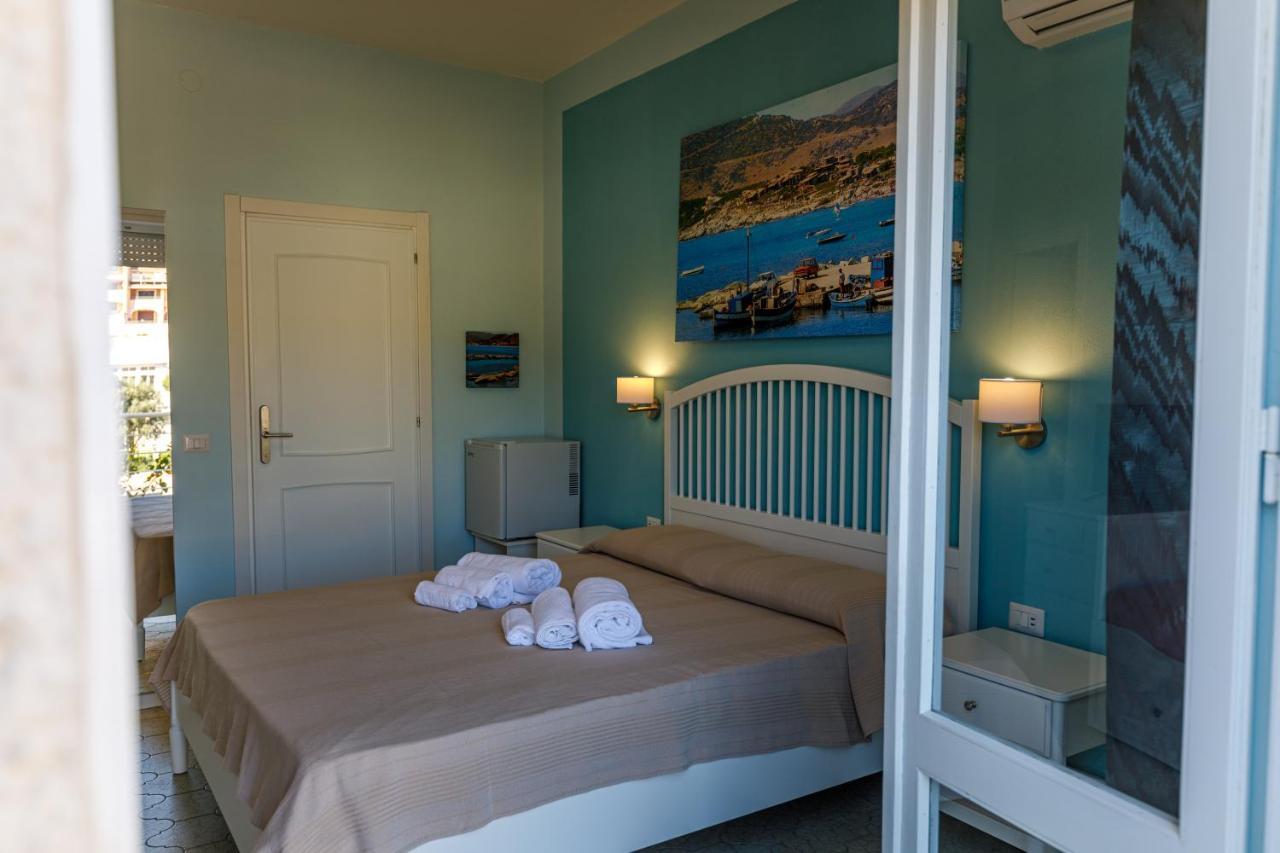 Casa Tacconi Bed & Breakfast Villasimius Bagian luar foto