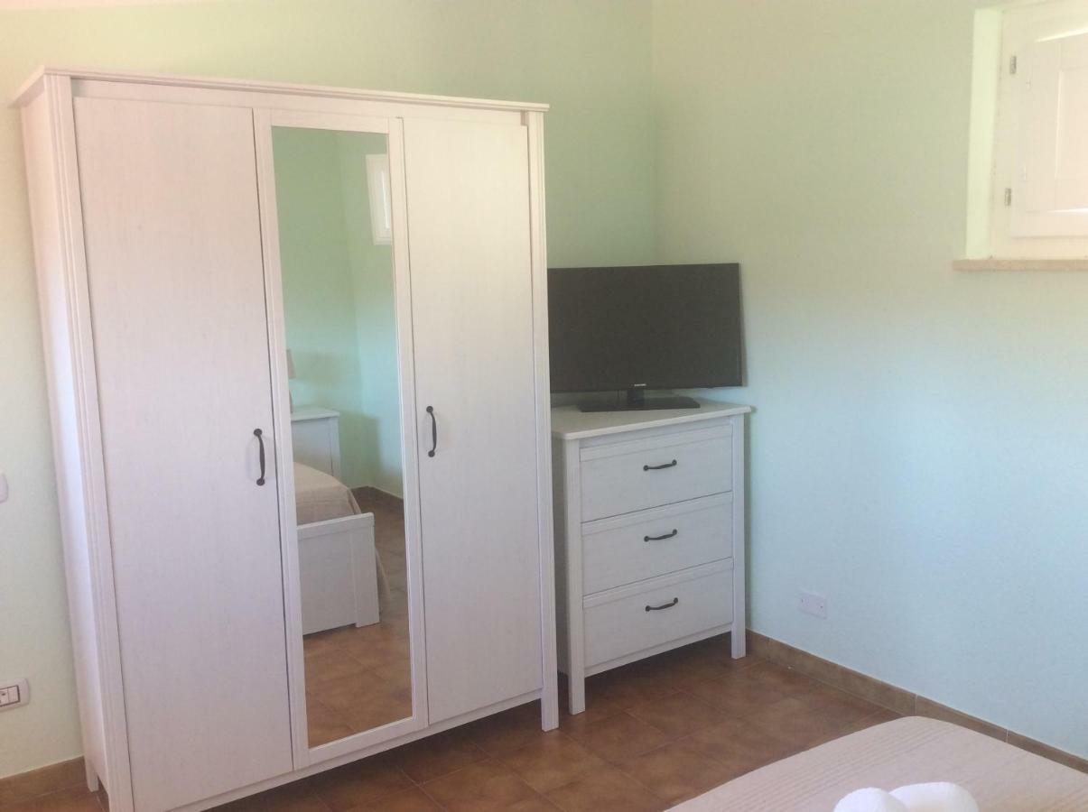 Casa Tacconi Bed & Breakfast Villasimius Bagian luar foto