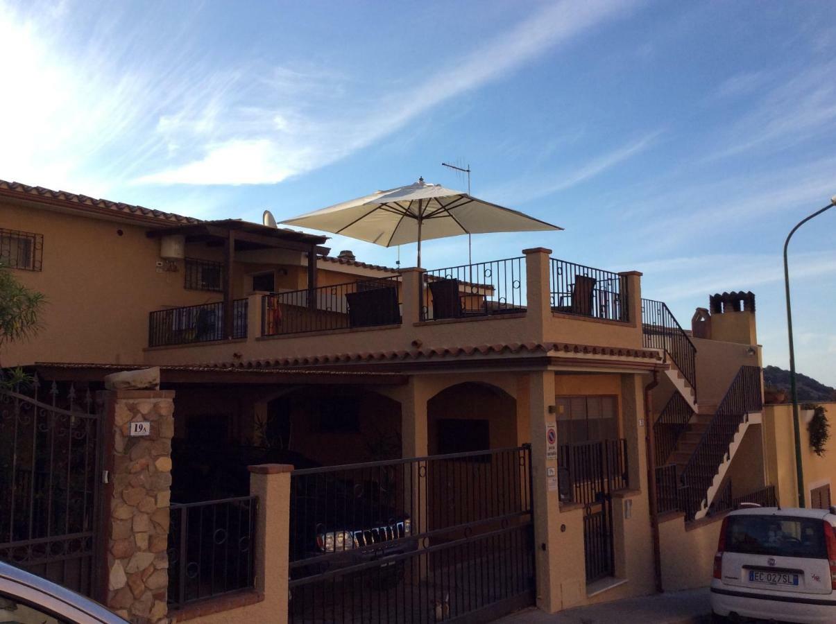 Casa Tacconi Bed & Breakfast Villasimius Bagian luar foto